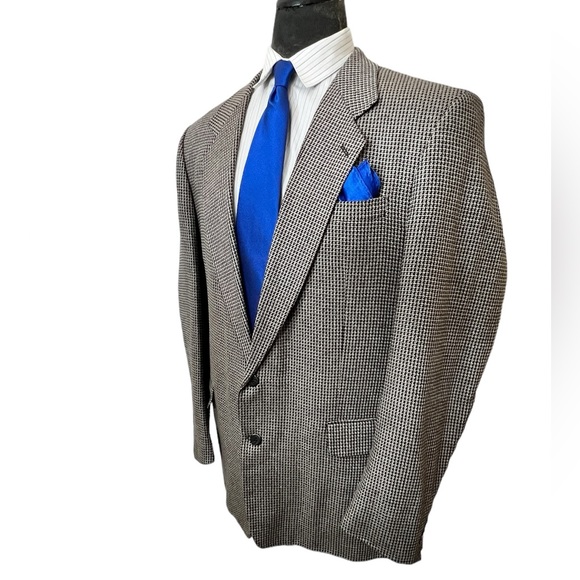 VINTAGE..ANDRE’ VACHON MENS SPORT BLAZER WOOL & SILK IN EXCELLENT CONDITION. - Picture 4 of 12